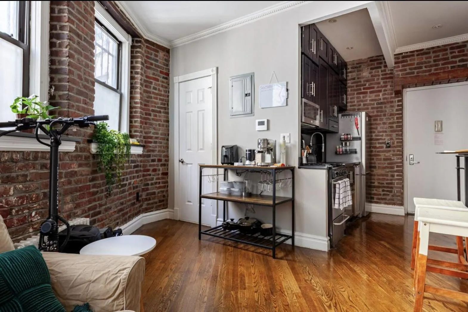 Konukevi Lovely Room At 3 Bedroom Apt At The Heart Of East Village New York